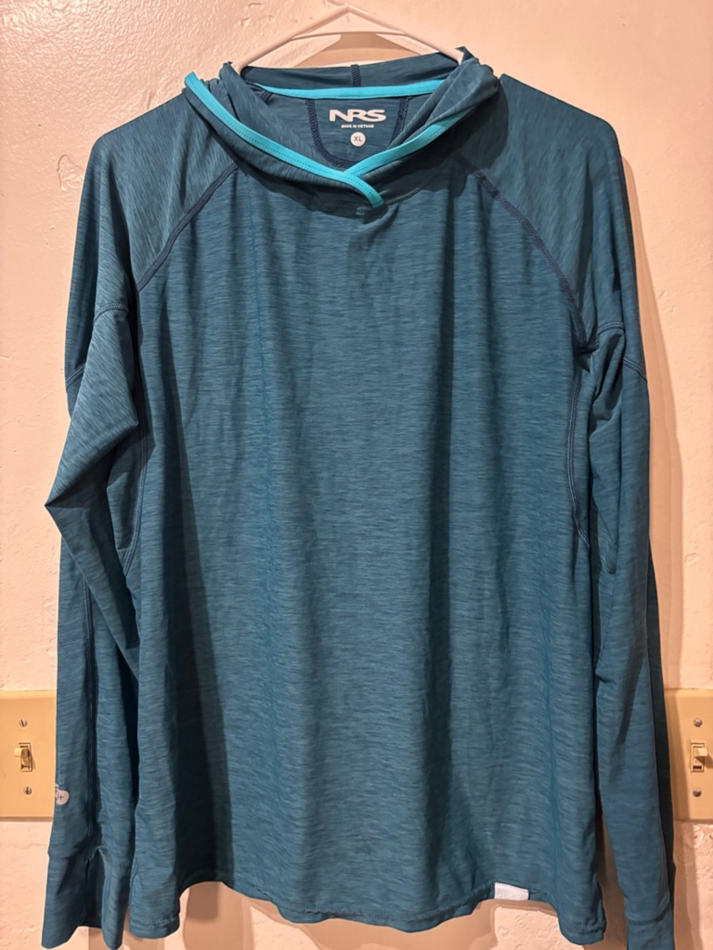 NRS Women's Teal Lightweight Hooded Long-Sleeve Top